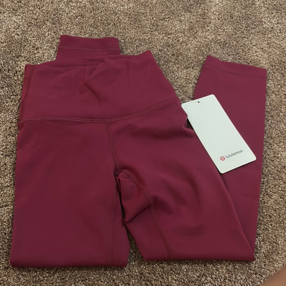 lululemon athletica Wunder Train HR Crop 23”